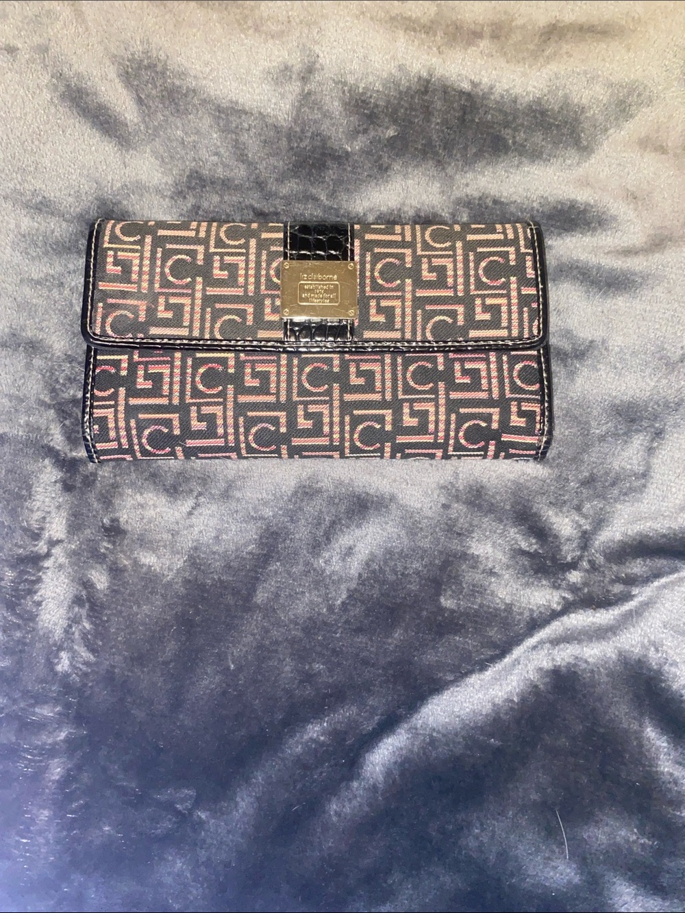 Liz Claiborne Black & Pink Logo-Print Continental Wallet